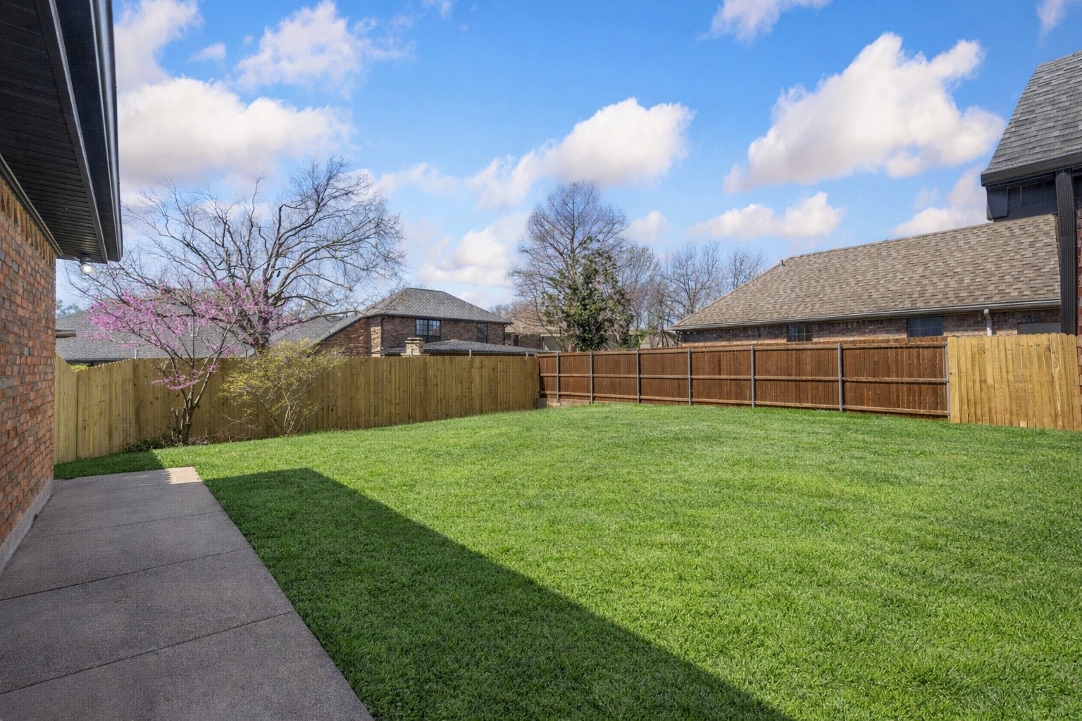 6313 Chelsea Way