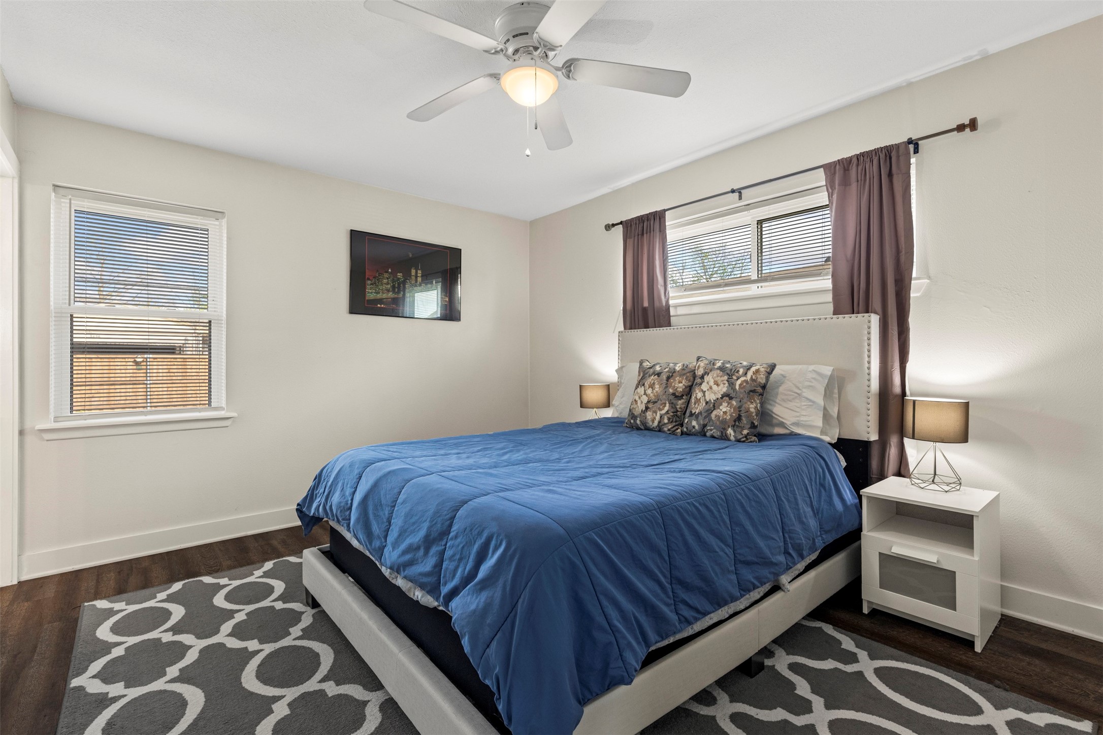 2425 Larchmont Drive