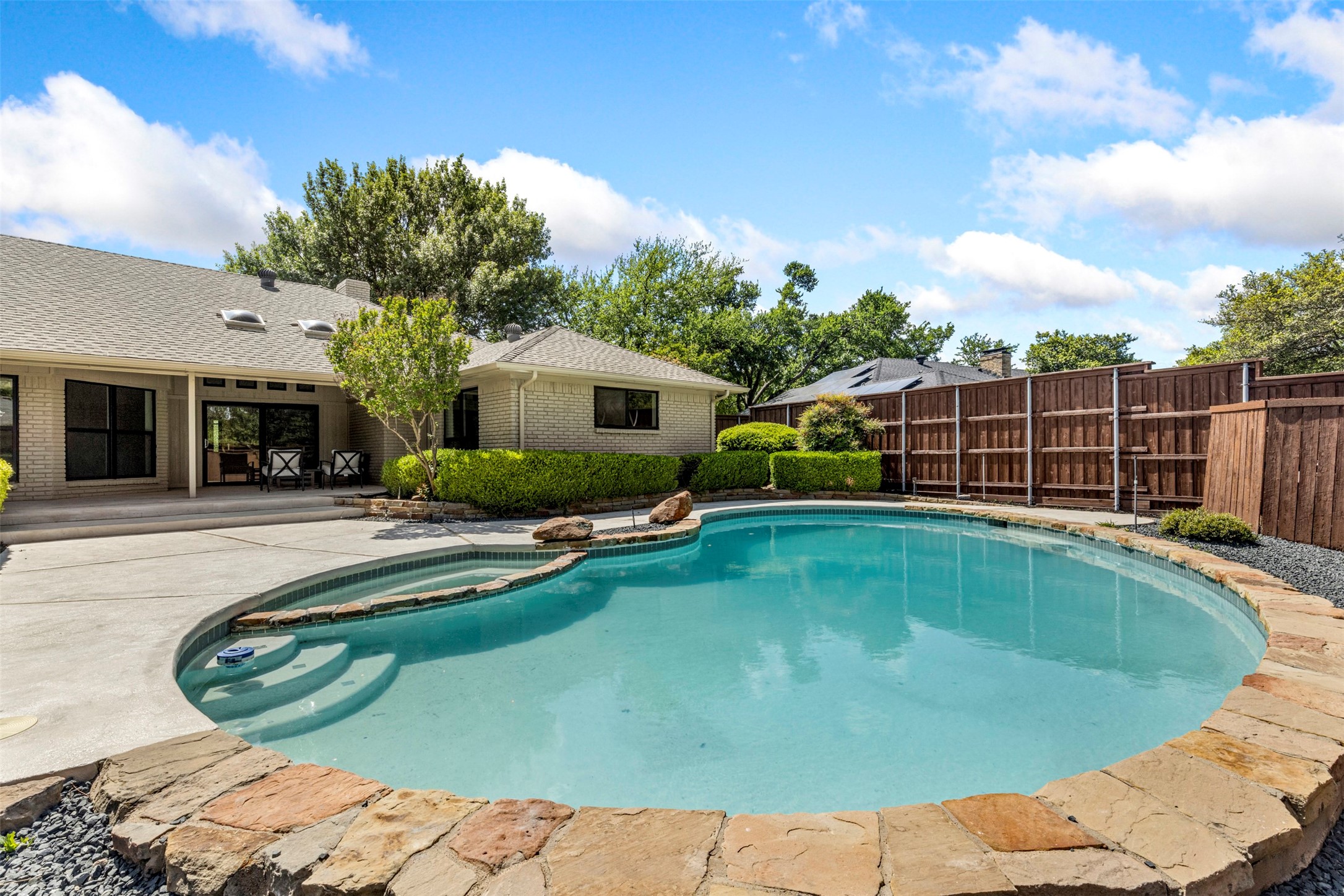 16106 Salado Drive