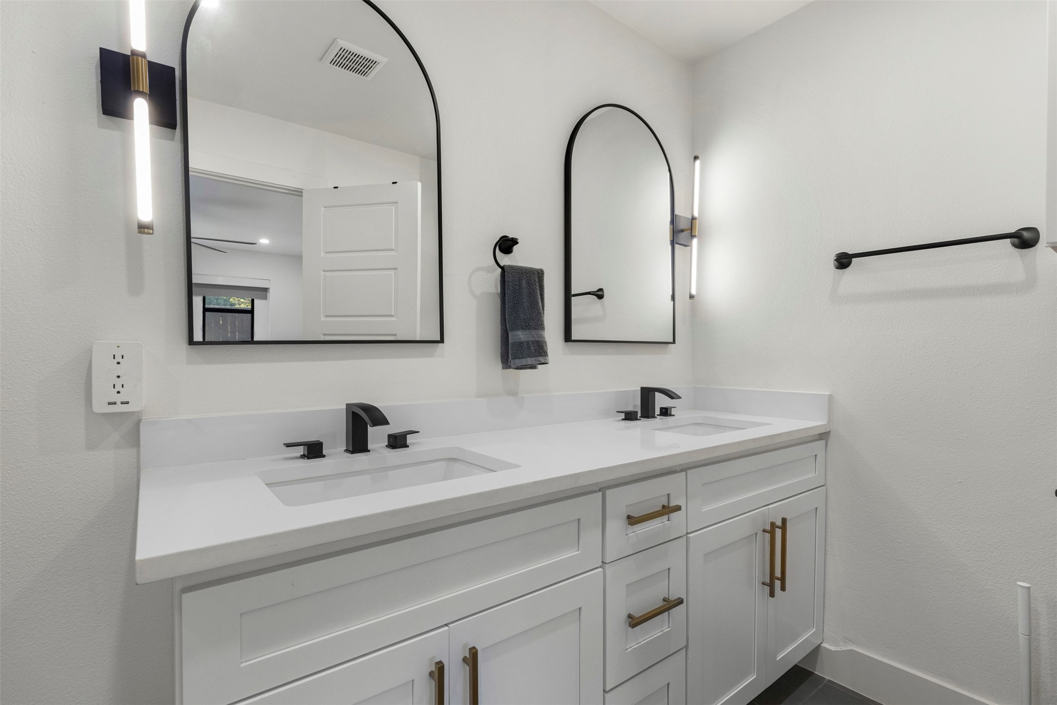6626 Harvest Glen Drive