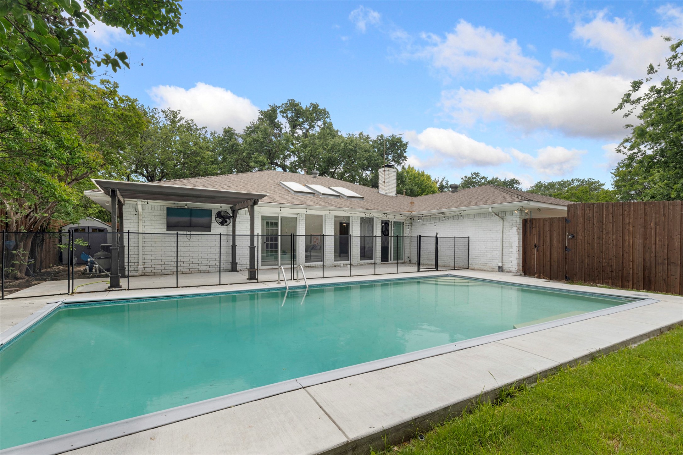2617 Eucalyptus Drive
