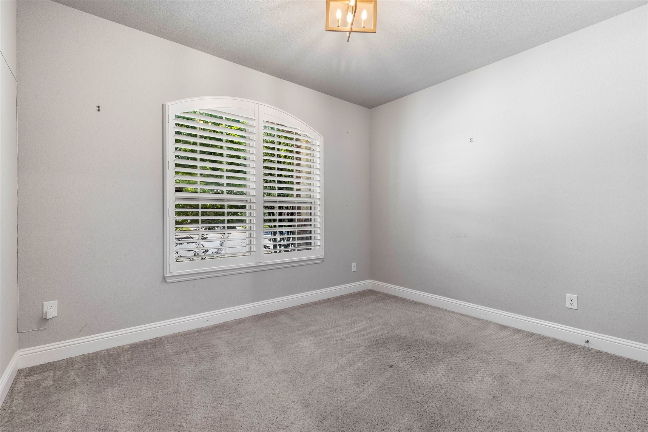 17643 Pinyon Lane