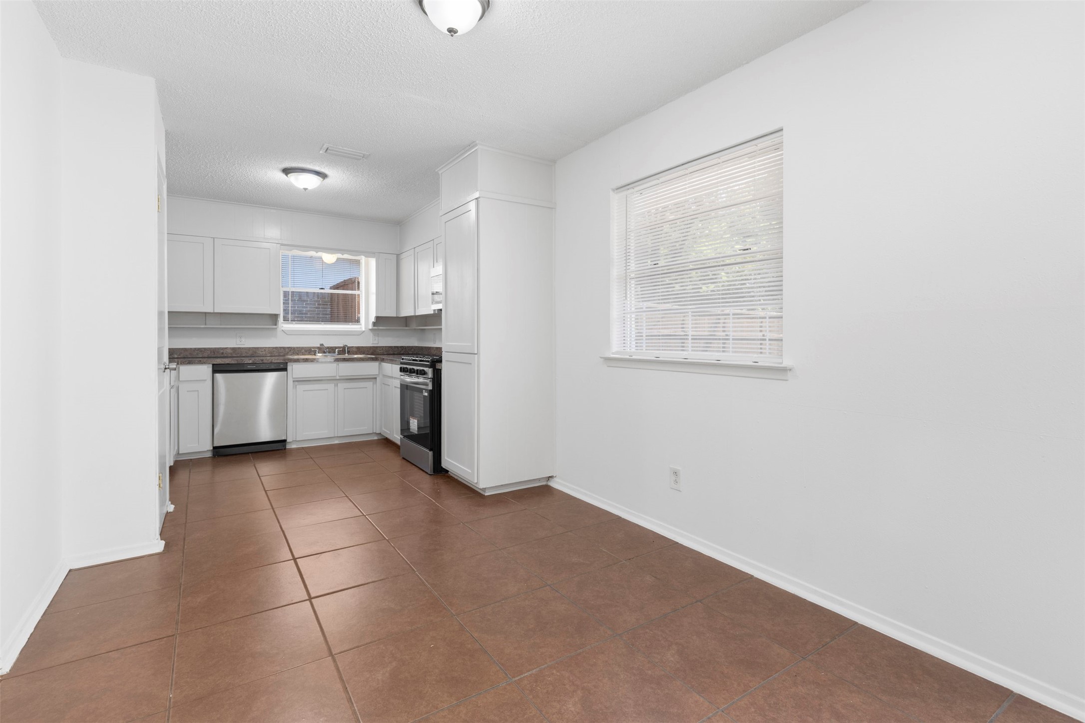 2020 Fordham Lane