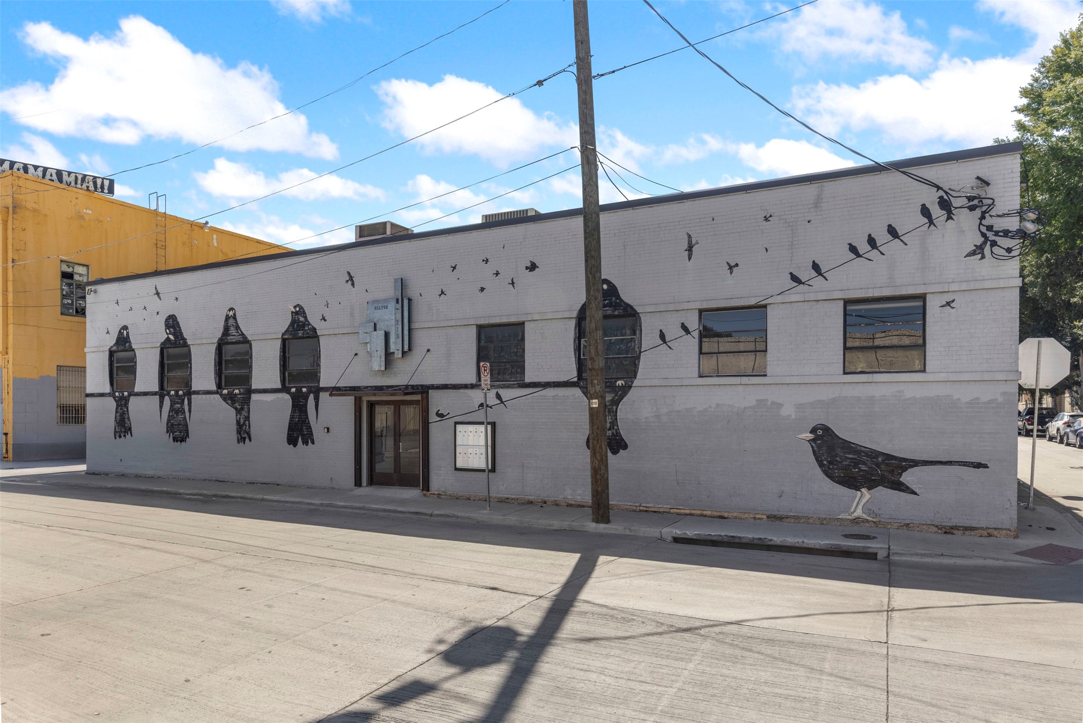 215 N Walton Street 9 & 11