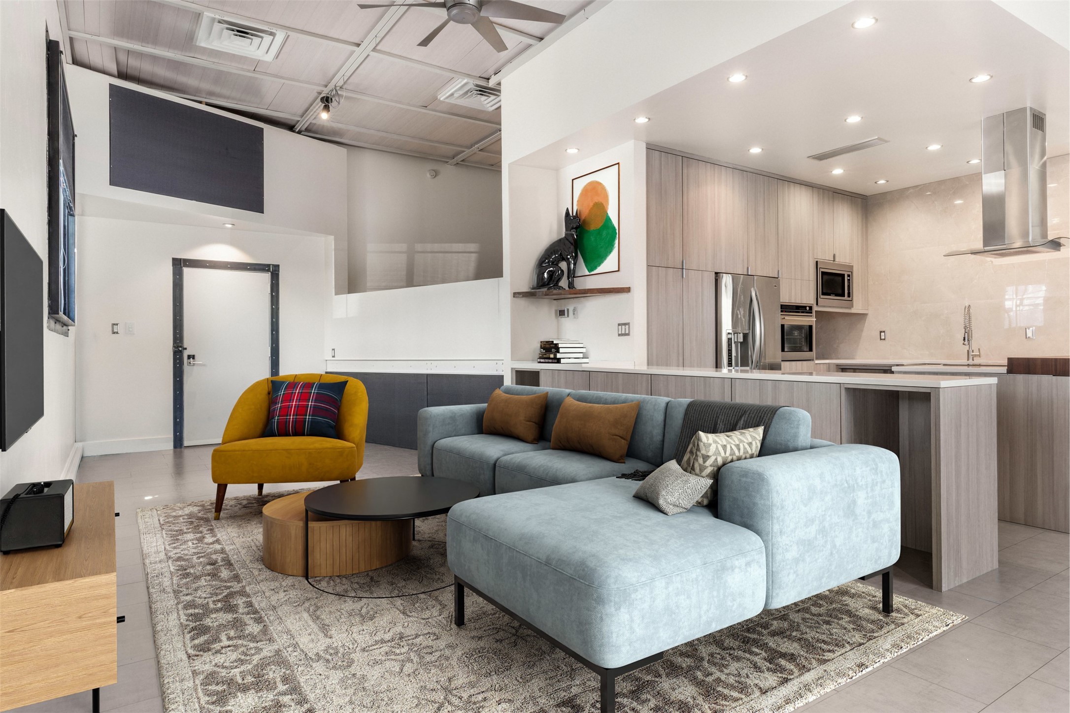 215 N Walton Street 9 & 11