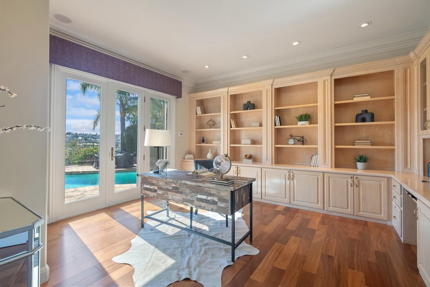 5878 Country Club PKWY