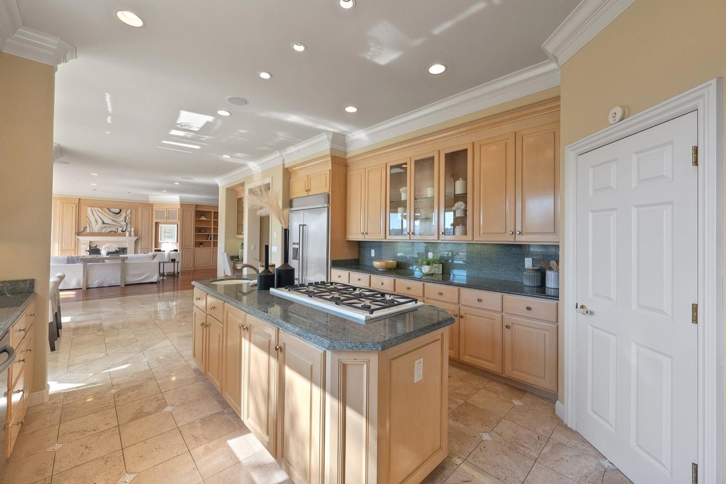 5878 Country Club PKWY