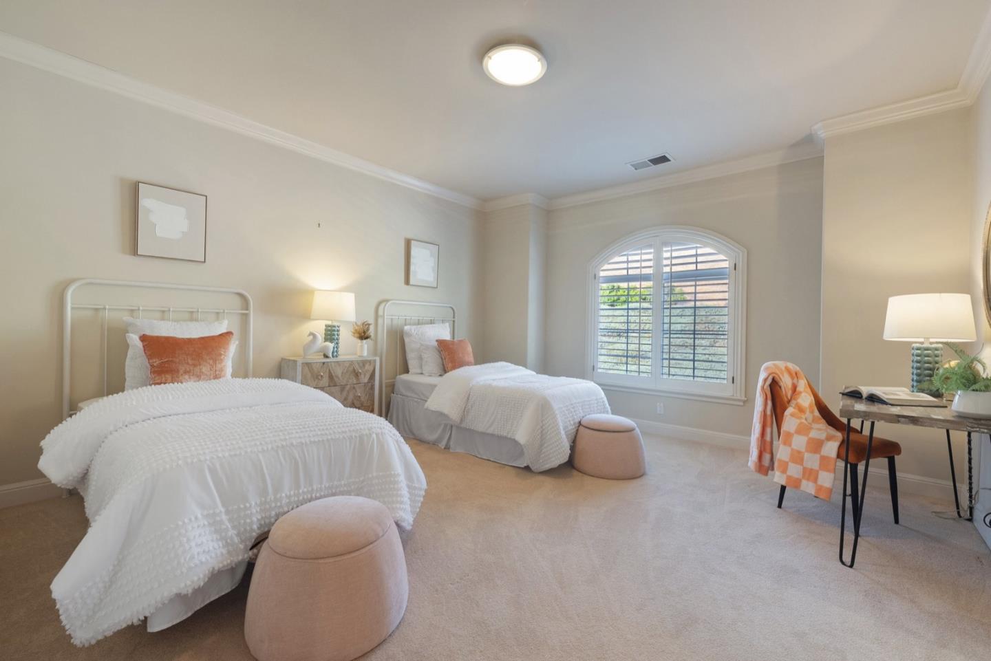 5878 Country Club PKWY