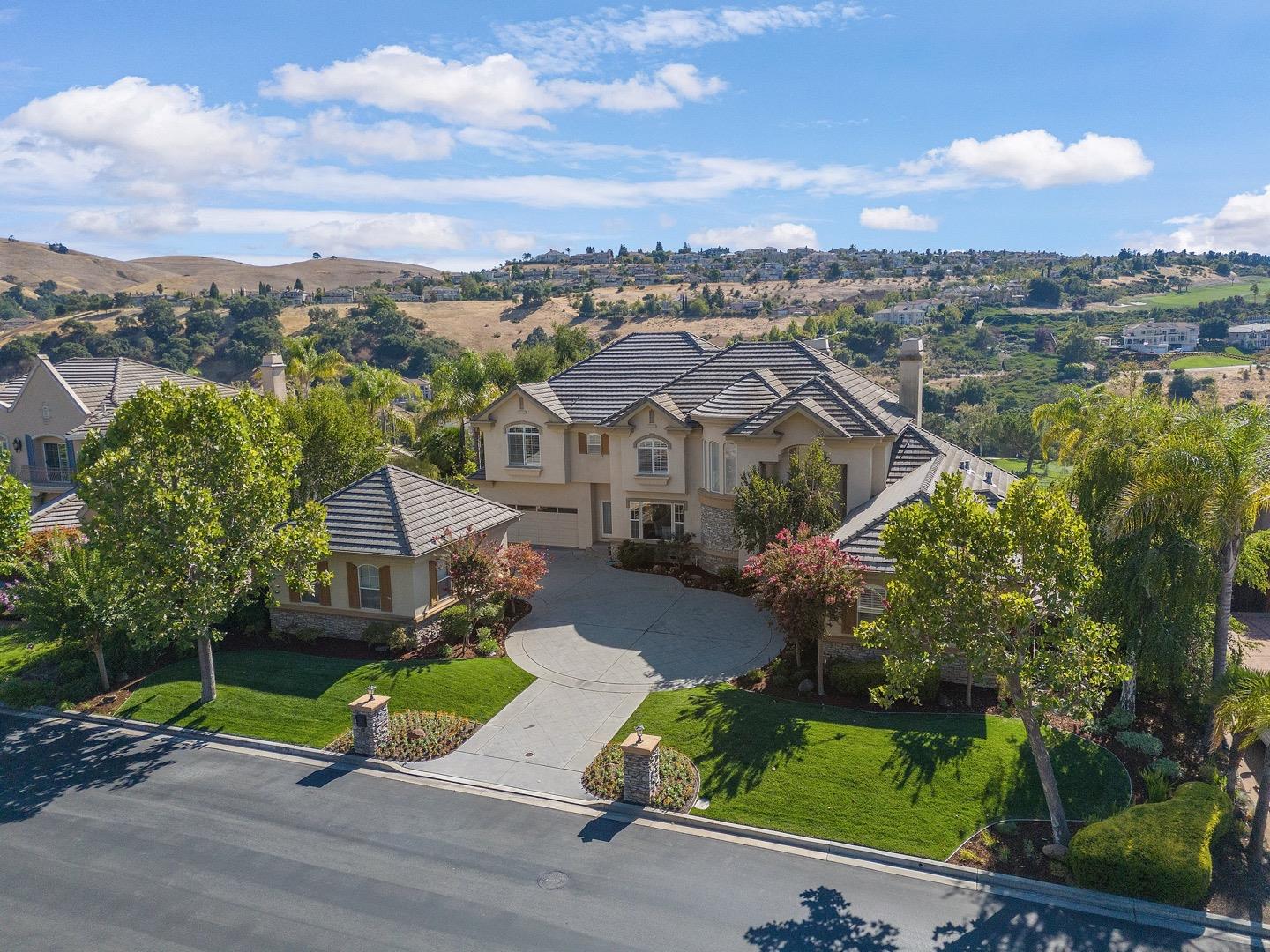 5878 Country Club PKWY