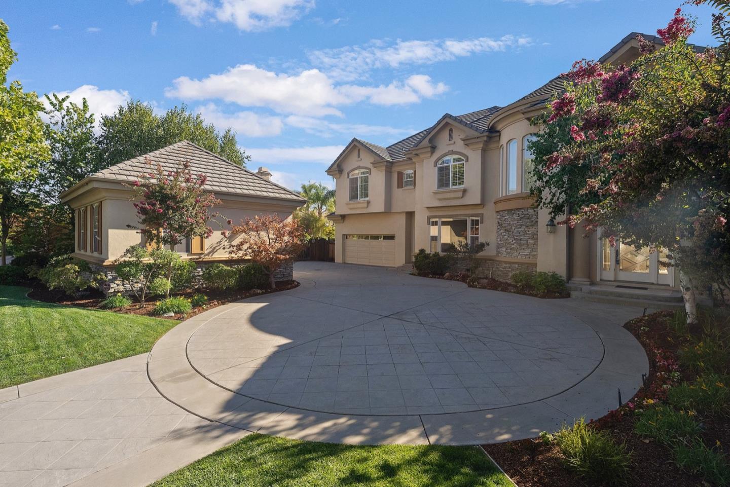5878 Country Club PKWY