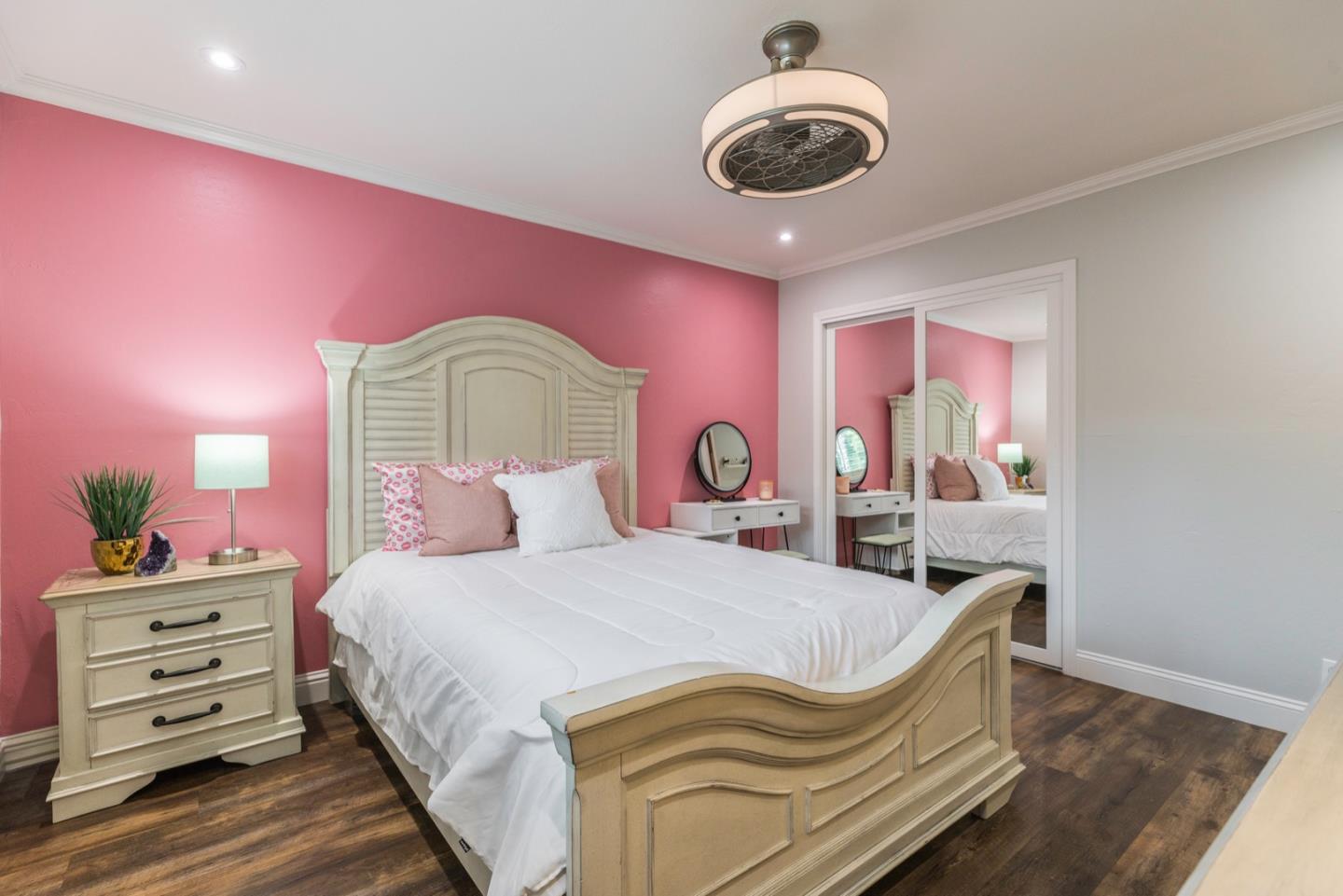 1898 Meridian AVE 7