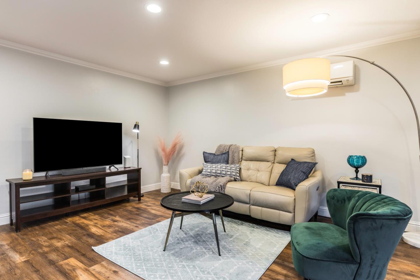 1898 Meridian AVE 7