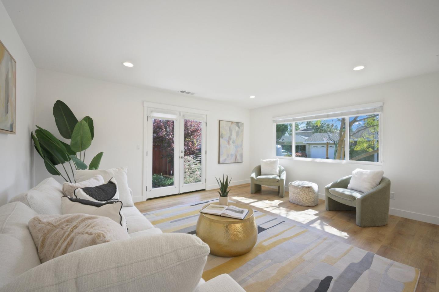 3533 Lancaster CT