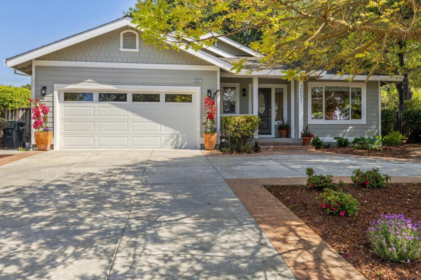 2031 Farndon AVE