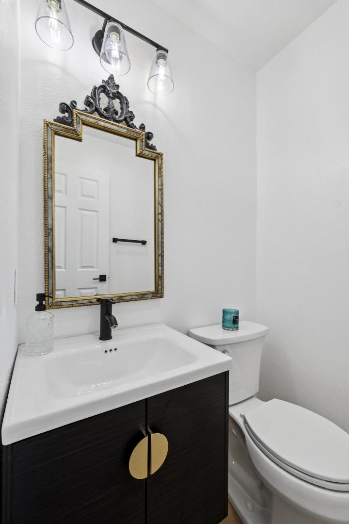 3048 Brunetti Way