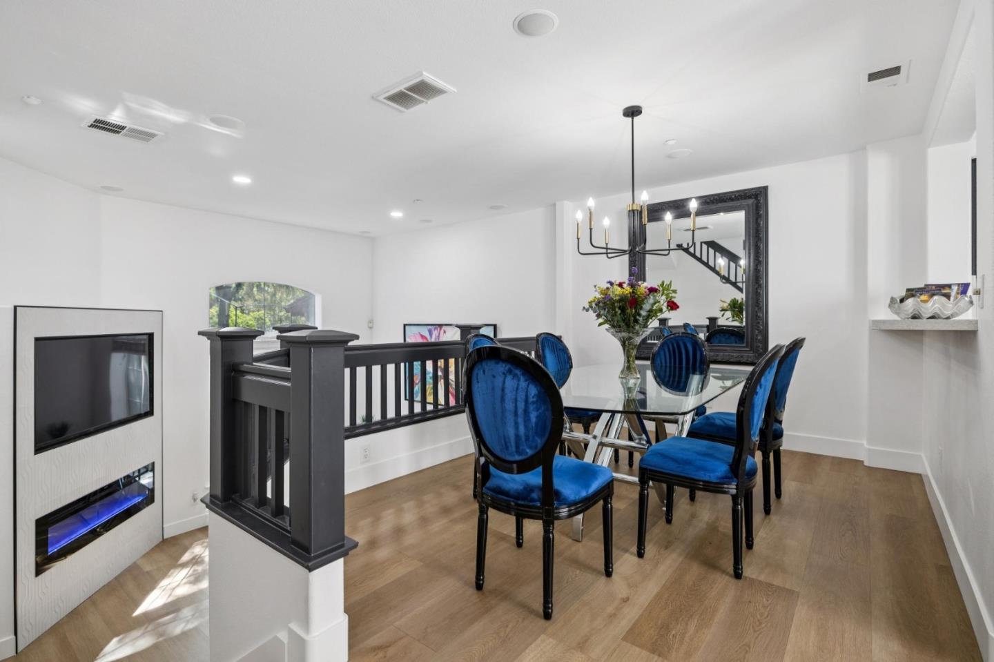 3048 Brunetti Way