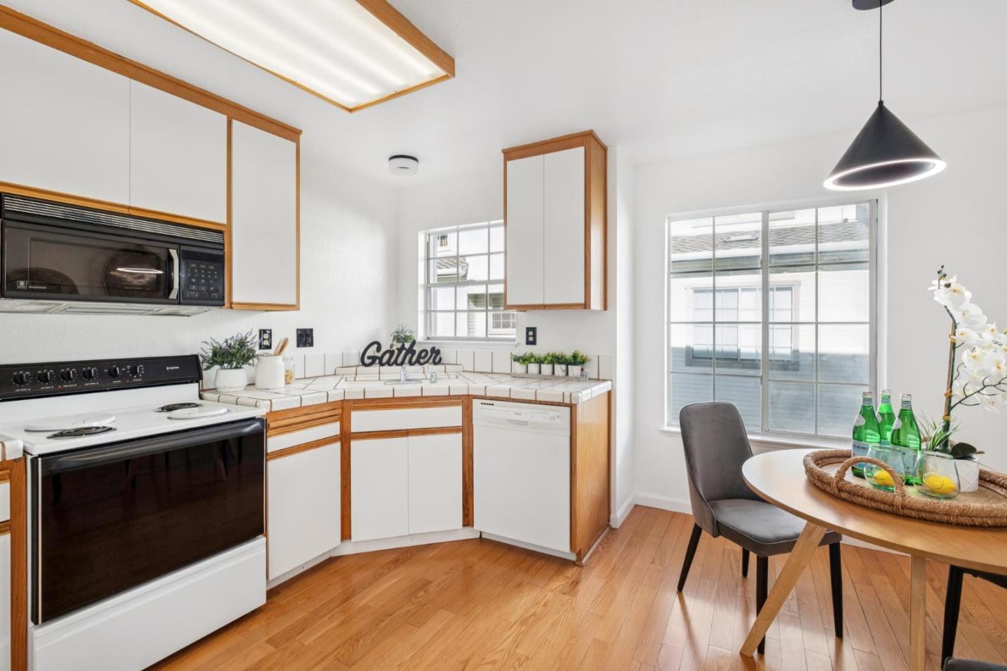 968 Belmont Terrace 7