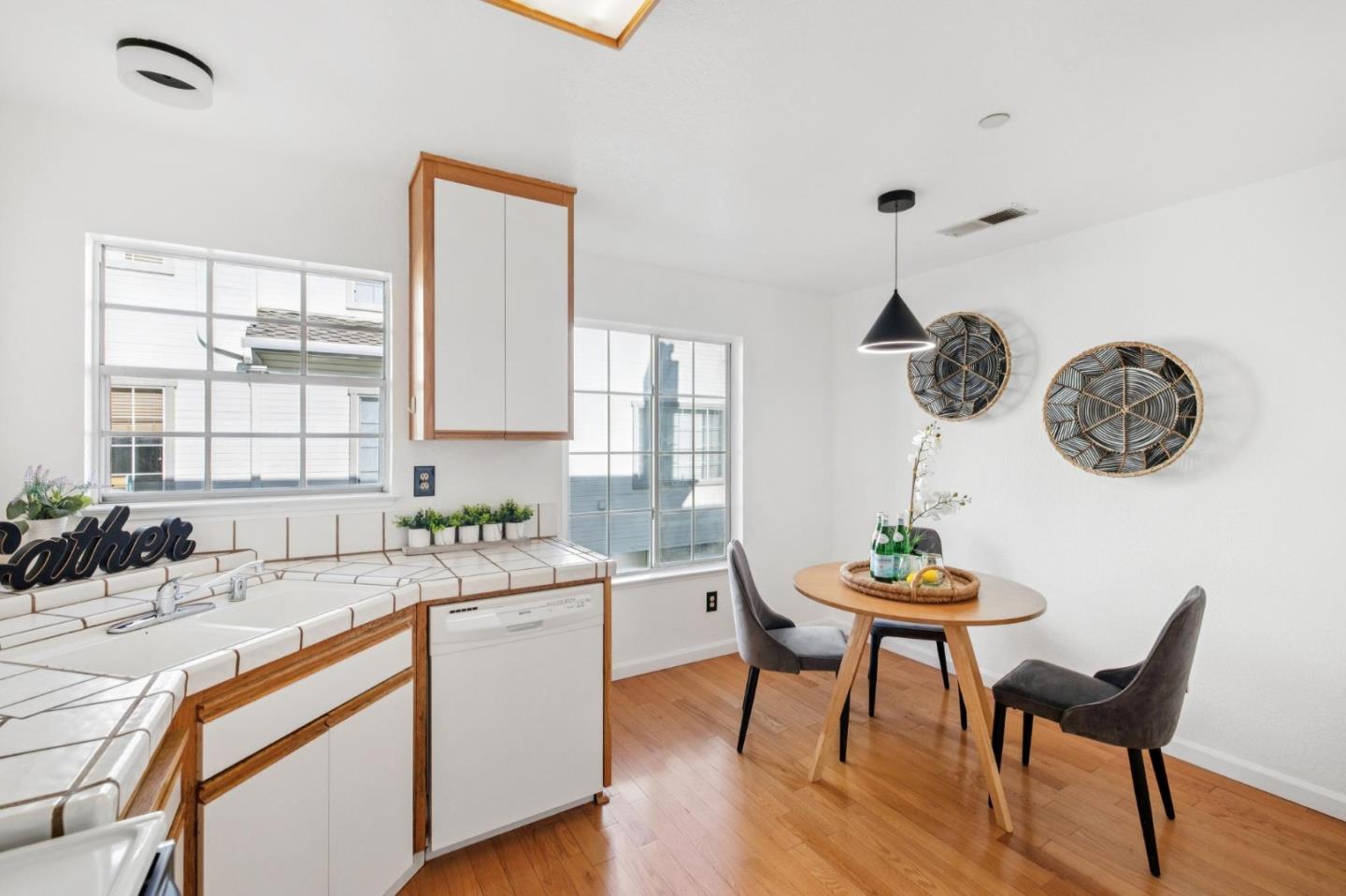 968 Belmont Terrace 7