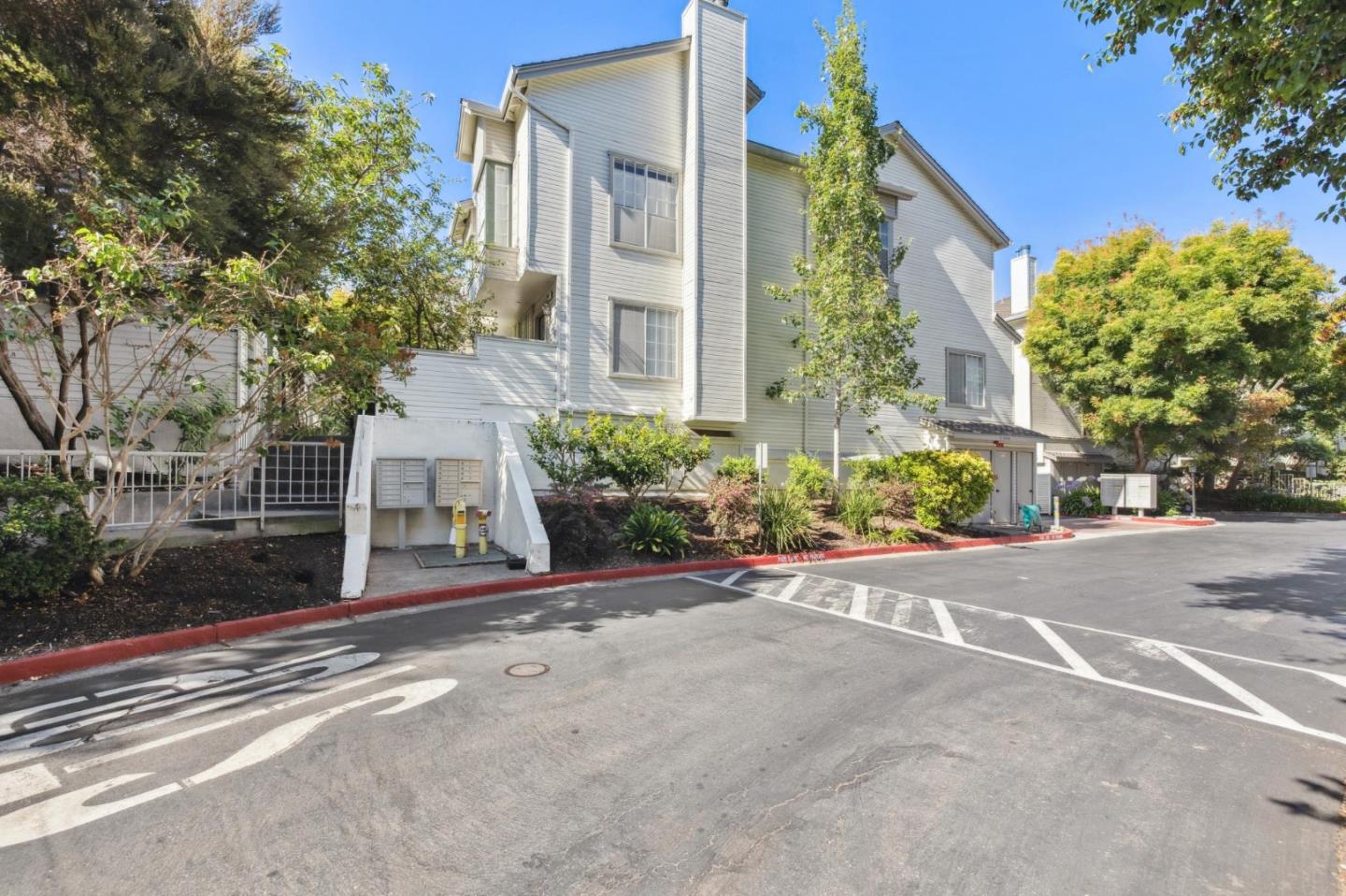 968 Belmont Terrace 7