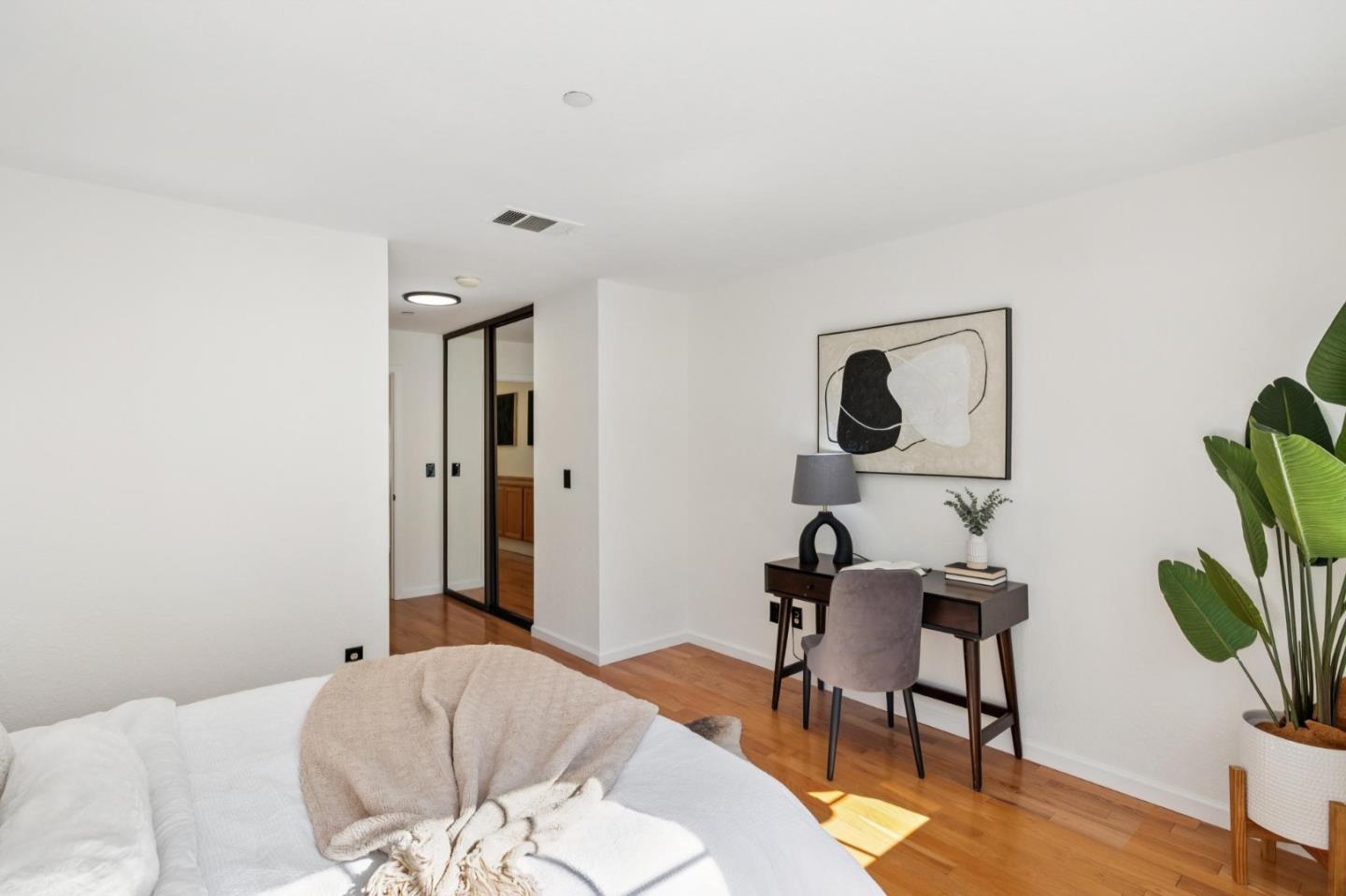 968 Belmont Terrace 7
