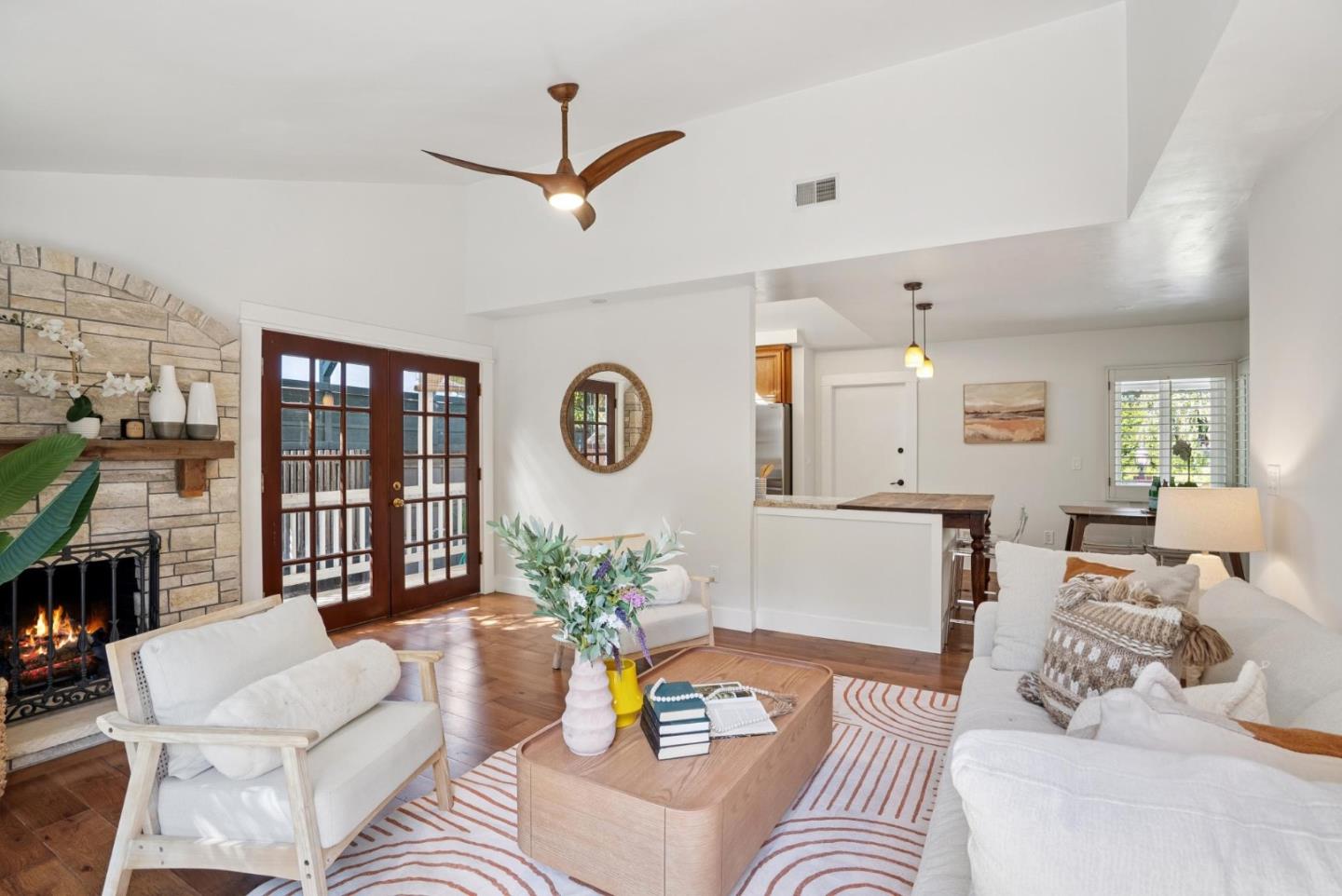4626 Moorpark Avenue