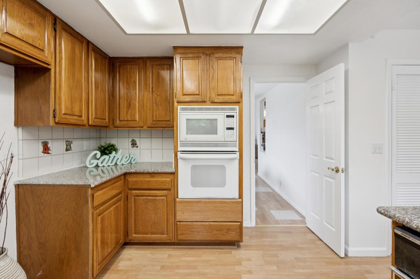44520 Mesquite Court