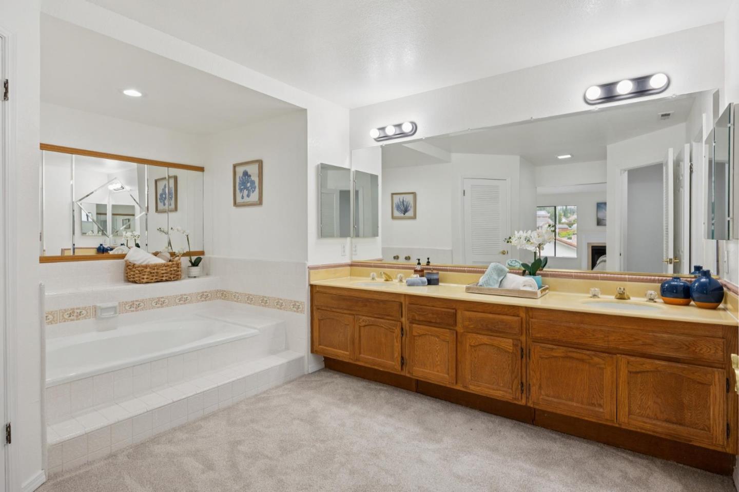 44520 Mesquite Court
