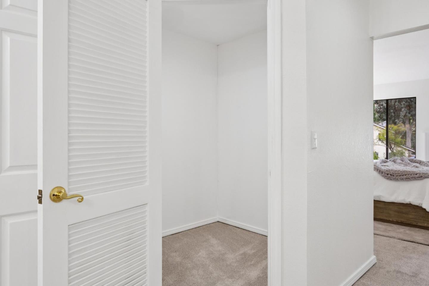 44520 Mesquite Court