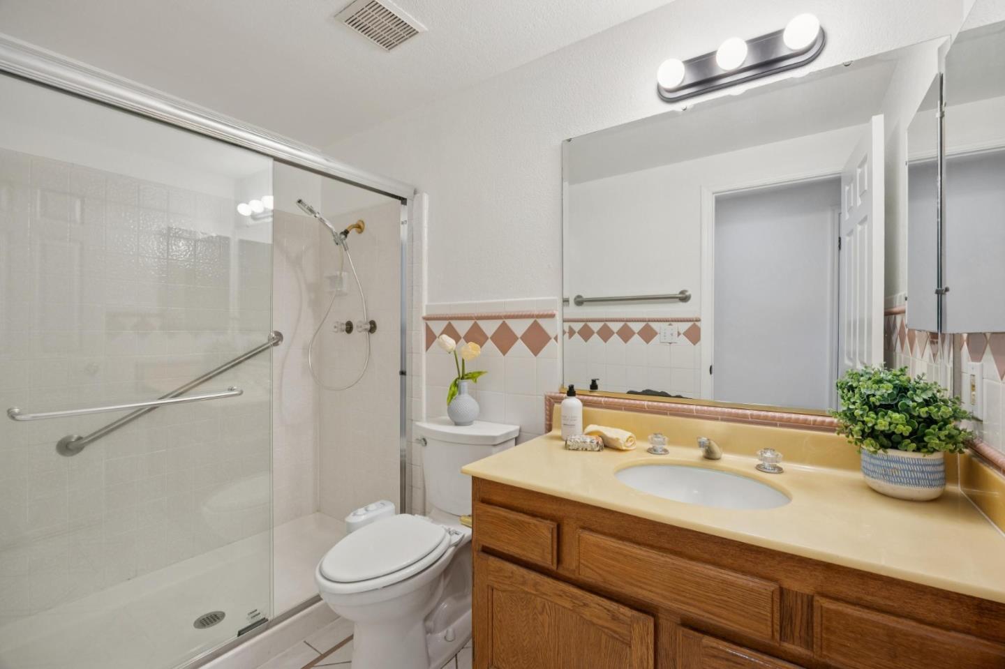 44520 Mesquite Court
