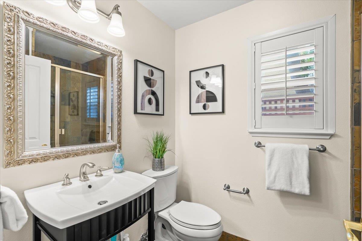 1436 Sandringham Way