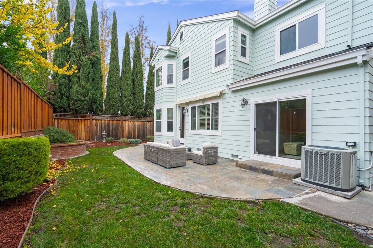 1436 Sandringham Way