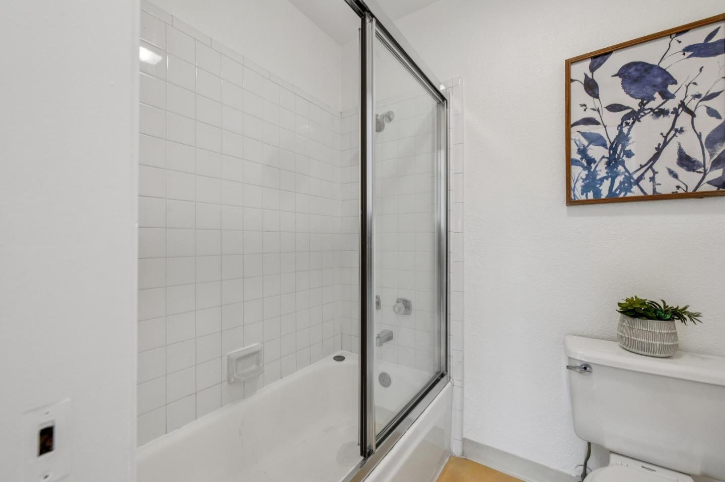 1303 Victoria Terrace