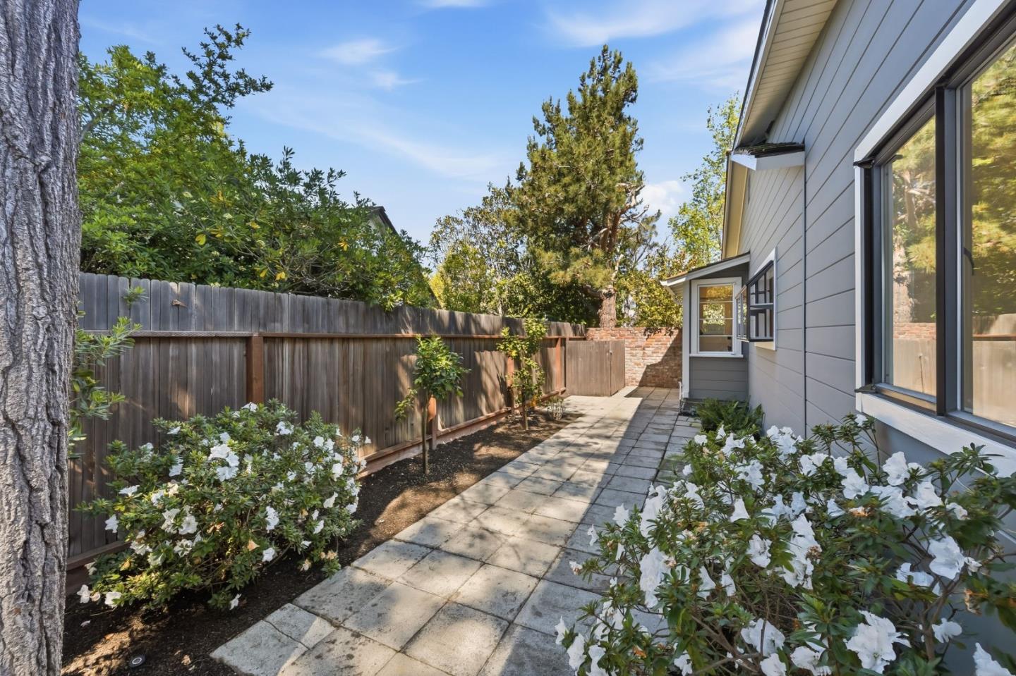 2518 South Court