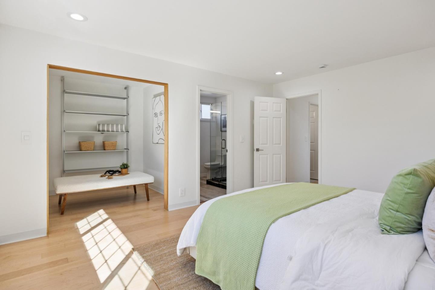 5059 Glouchester Court