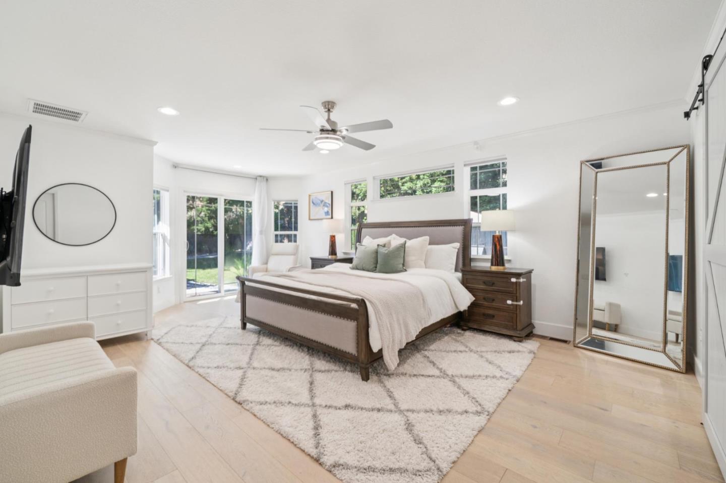 25 Hilltop CT