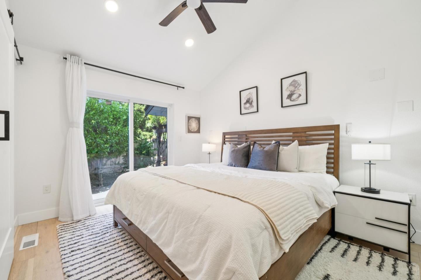 25 Hilltop CT