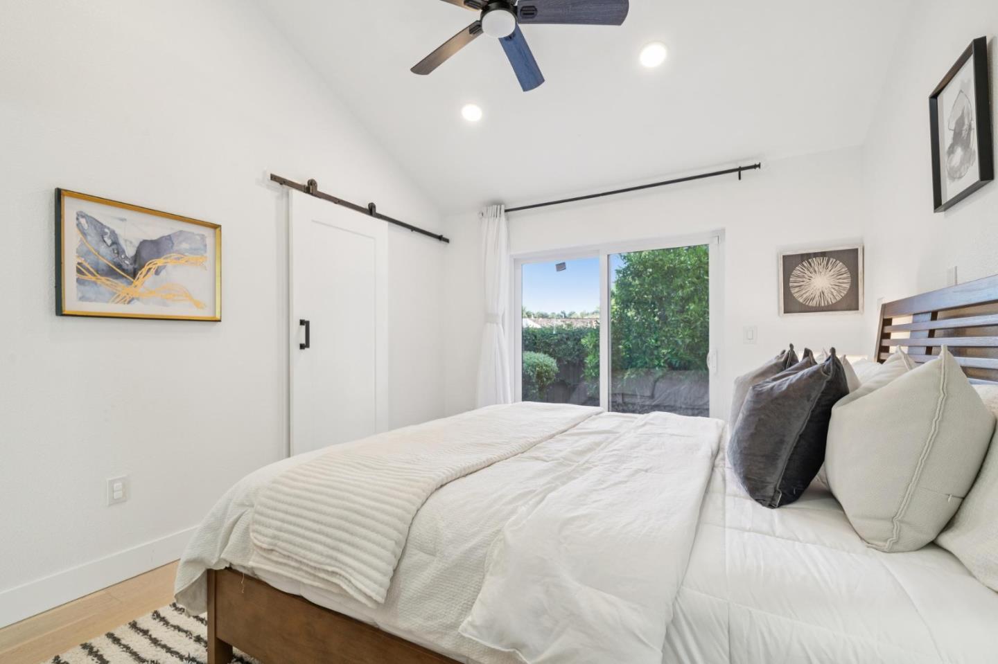 25 Hilltop CT