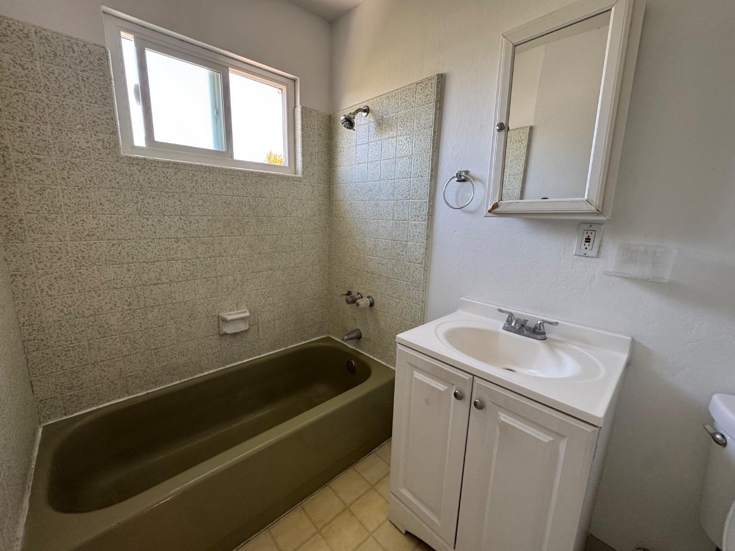 130 N 26th ST