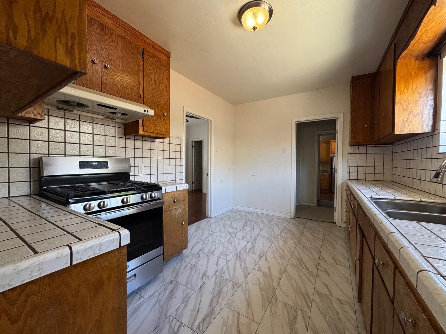130 N 26th ST