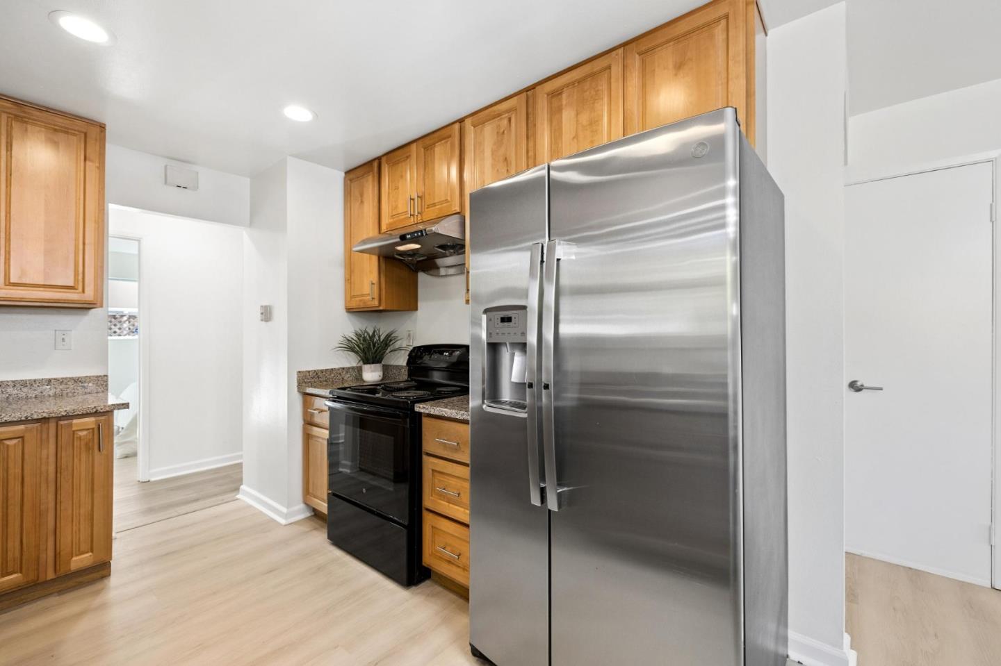 3158 Balmoral DR