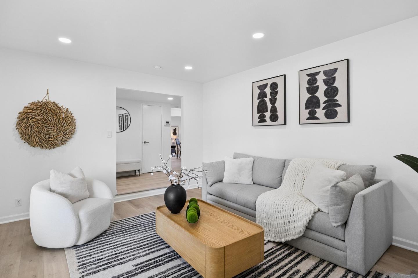 3158 Balmoral DR