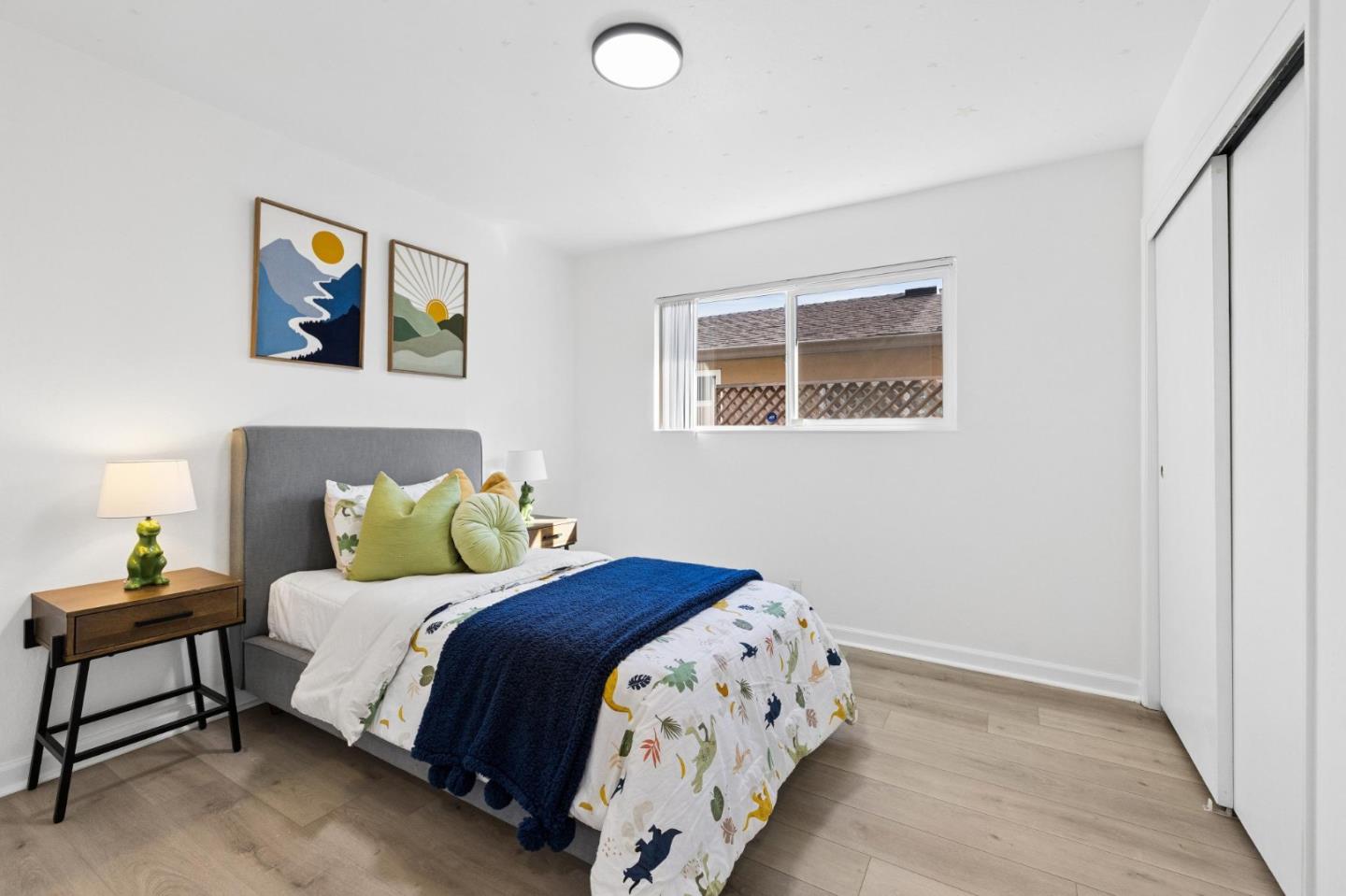 3158 Balmoral DR