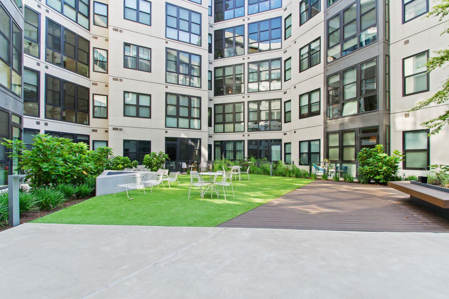 800 Embassy DR # 525