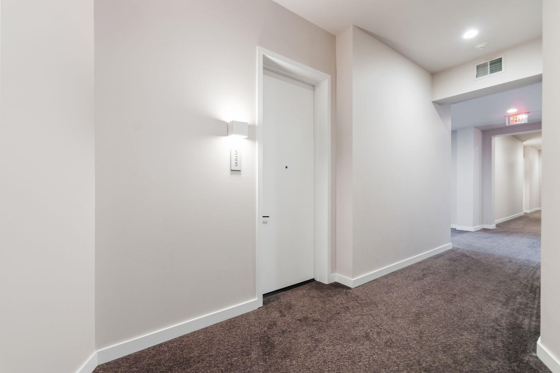 800 Embassy DR # 525