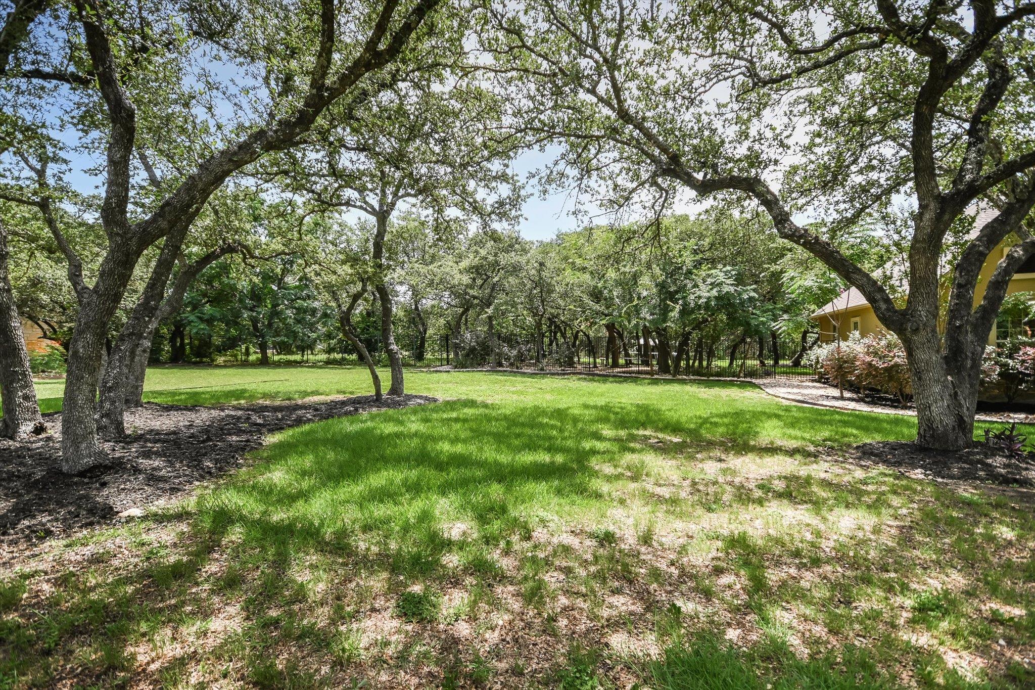 228 Neal DR