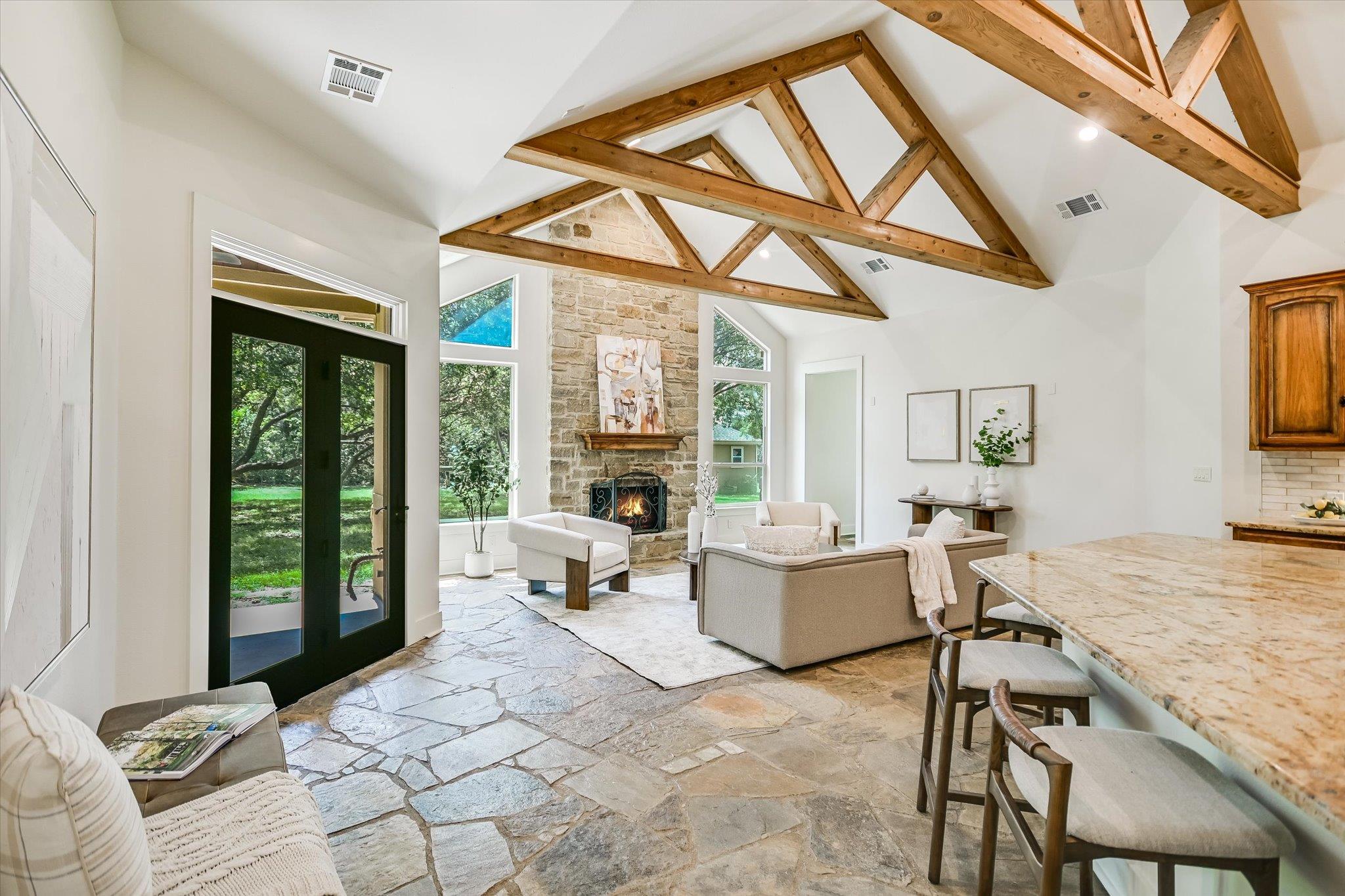 228 Neal DR