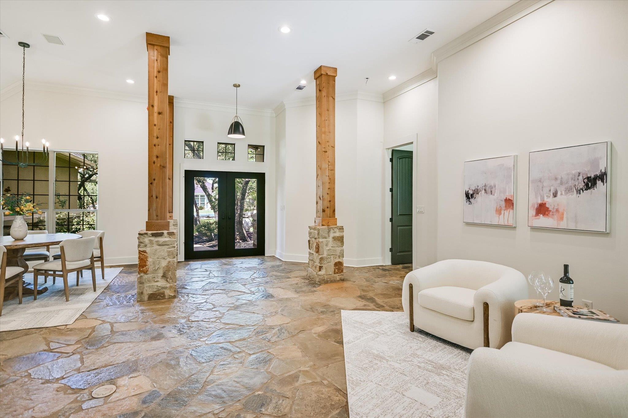 228 Neal DR