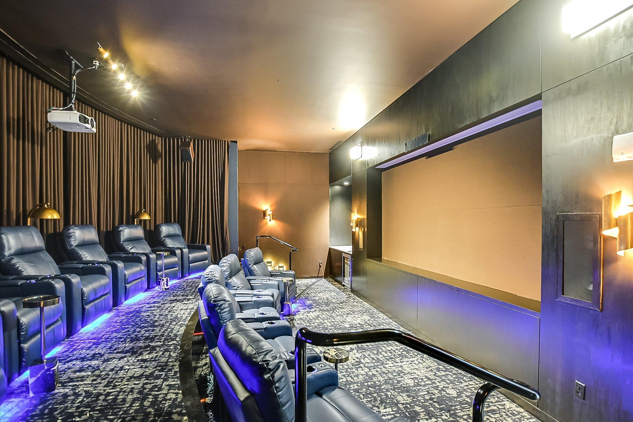 200 Congress Ave Unit: 35AC