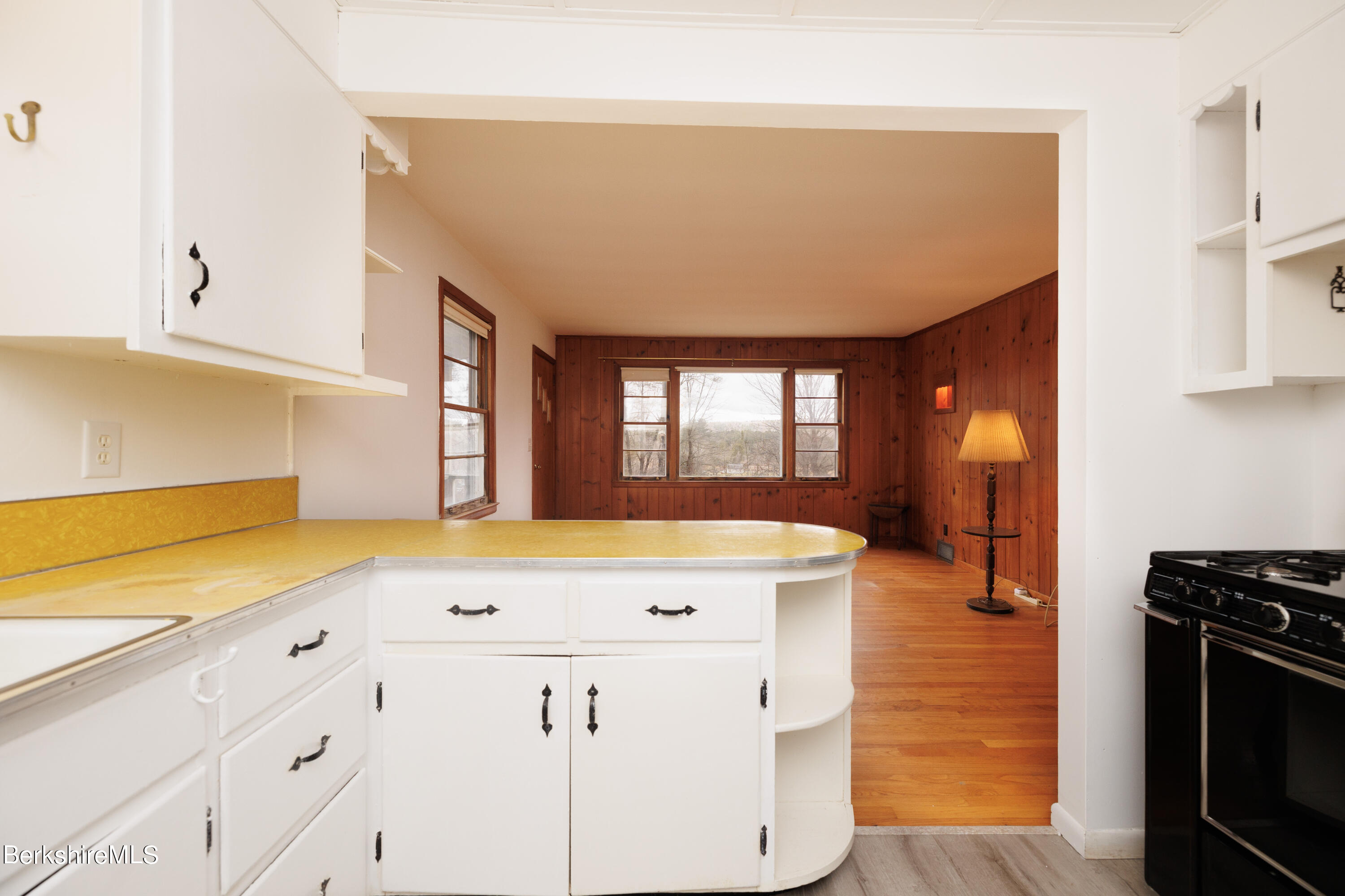 358 Mill River Southfield Rd