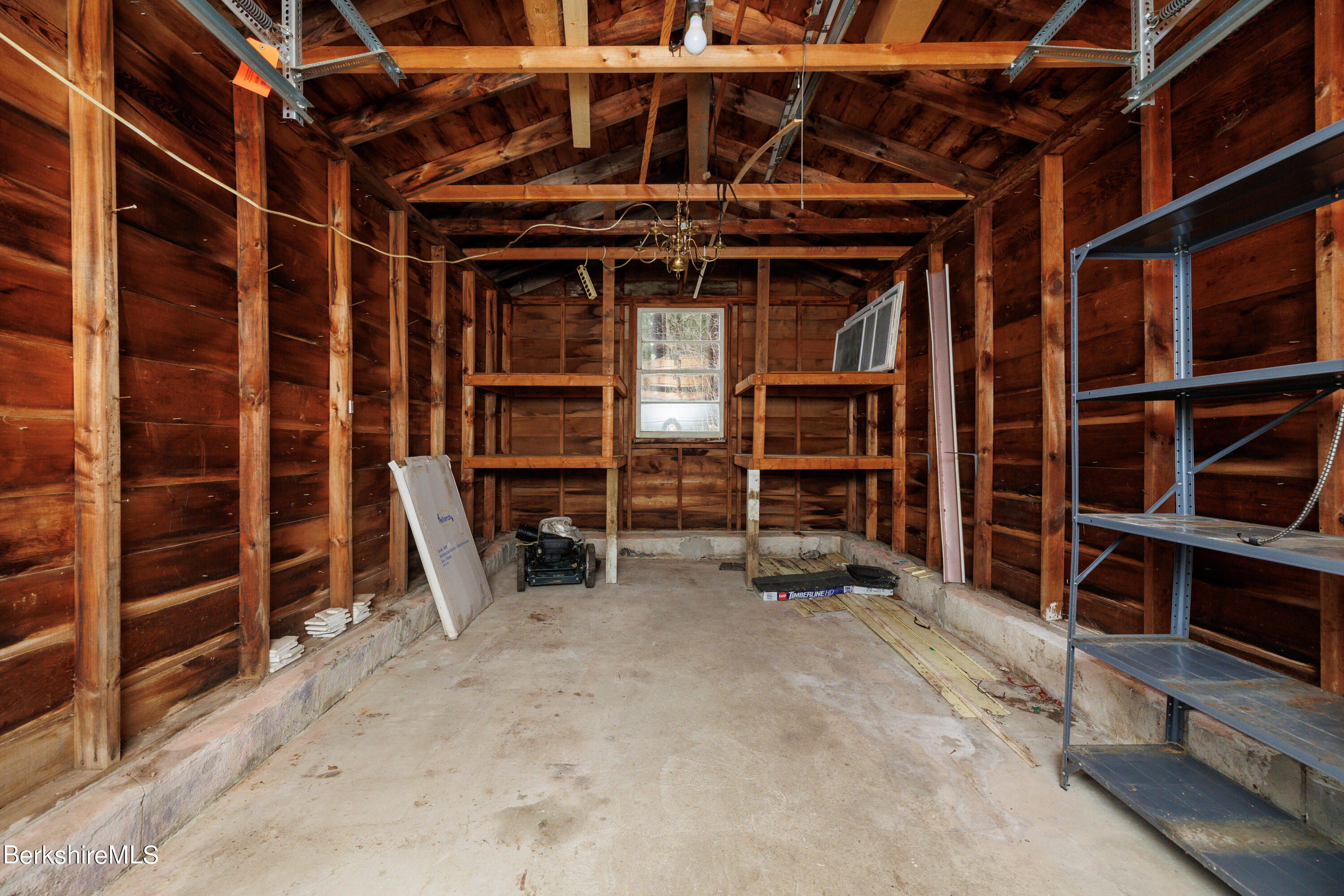 358 Mill River Southfield Rd